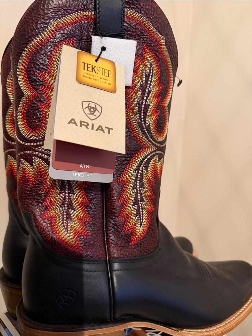 Ariat Futurity Boots Size 11 EE Wide NWT